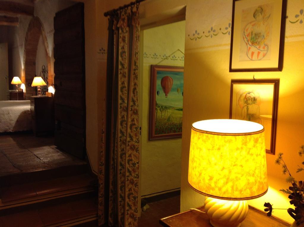 La Romita Ospitalita Rurale Familiare Villa Montisi Room photo